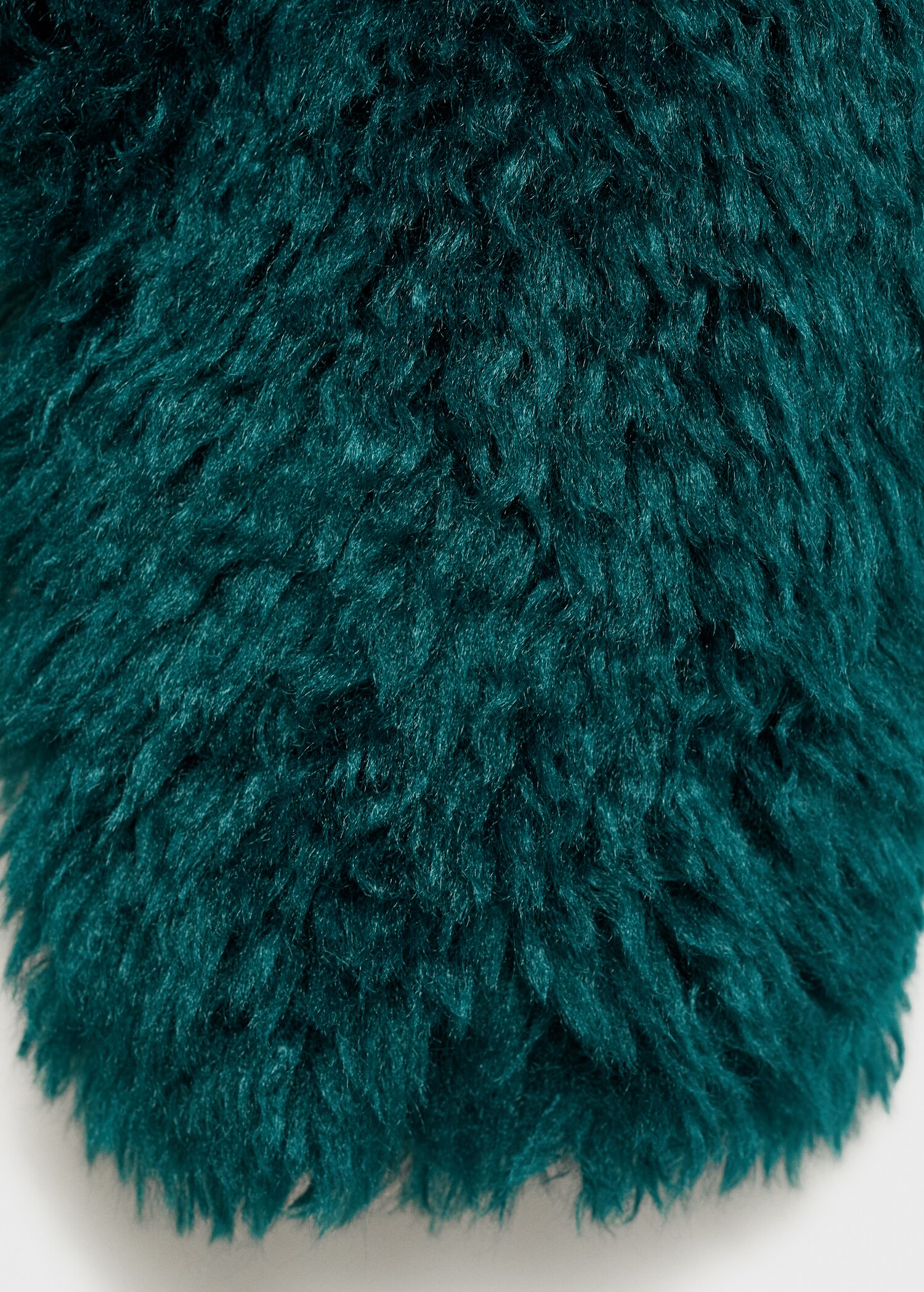 Fur-effect coat with lapels - Details of the article 0