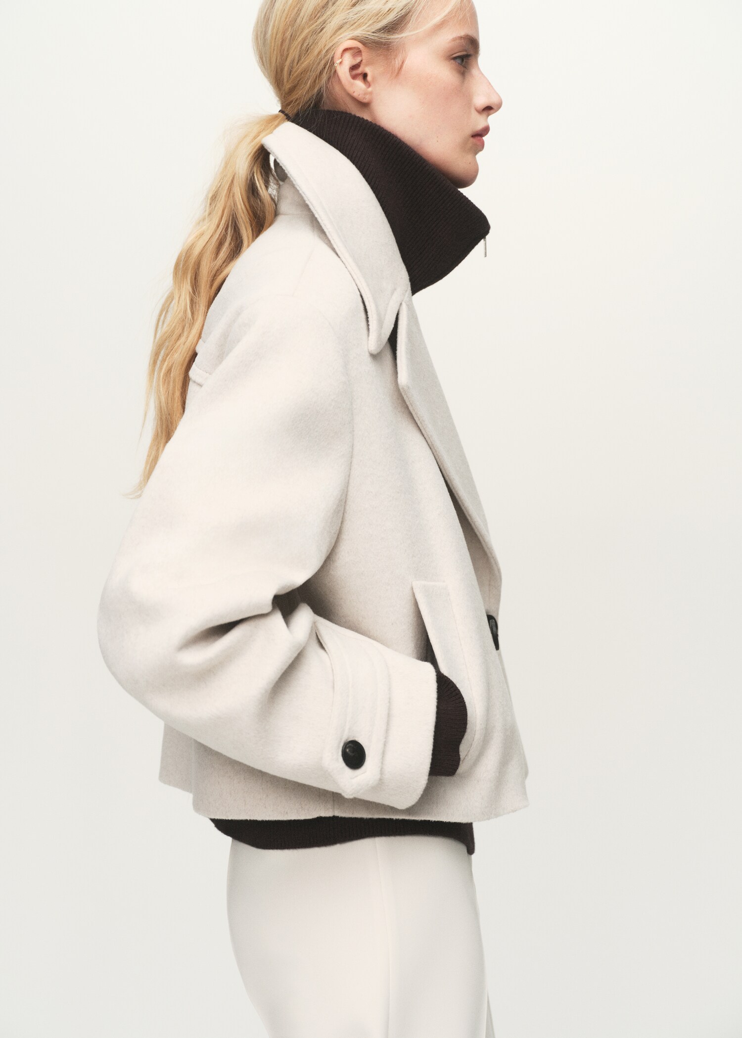 Wool-blend jacket with maxi lapels - Details of the article 3
