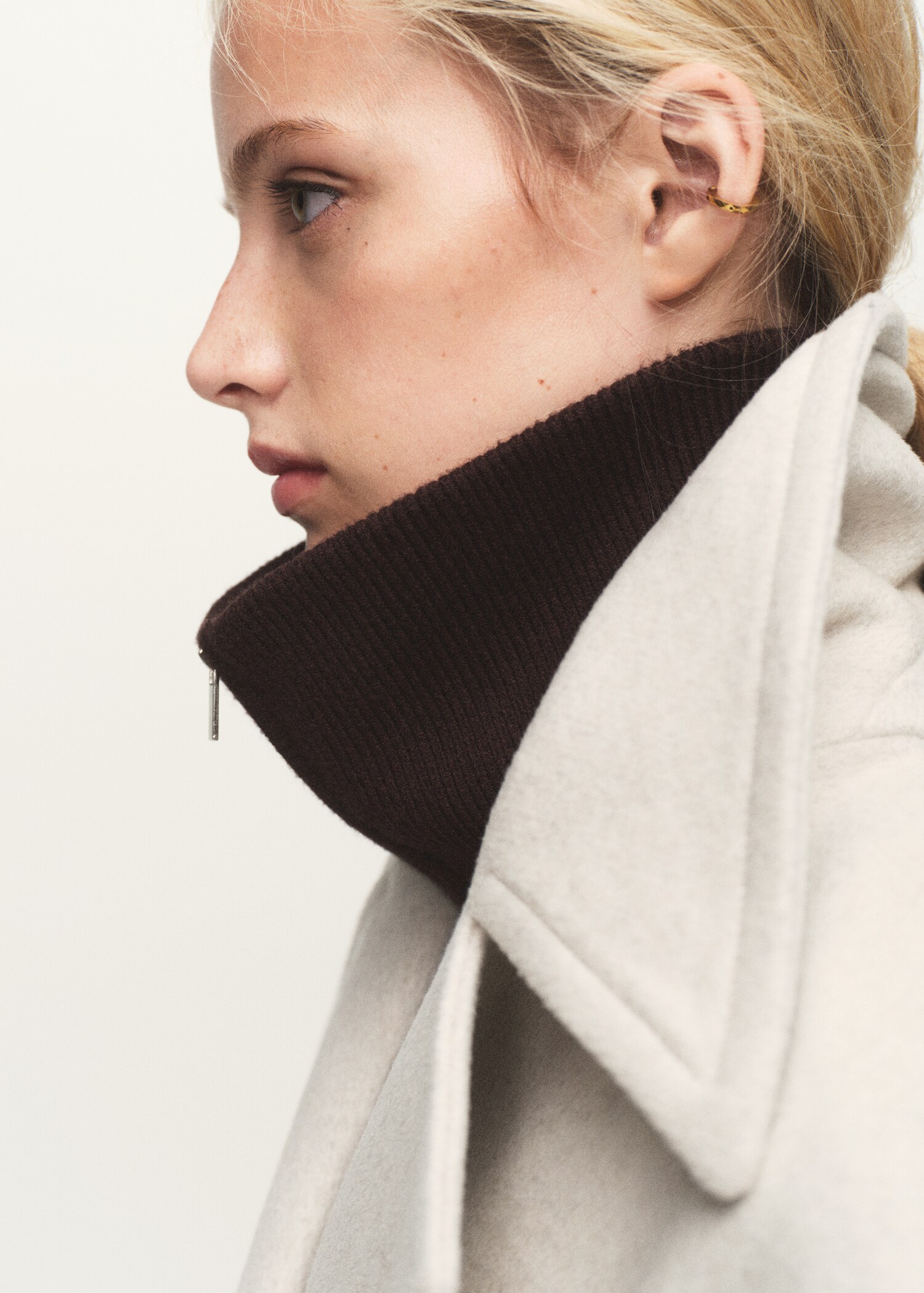 Wool-blend jacket with maxi lapels - Details of the article 4