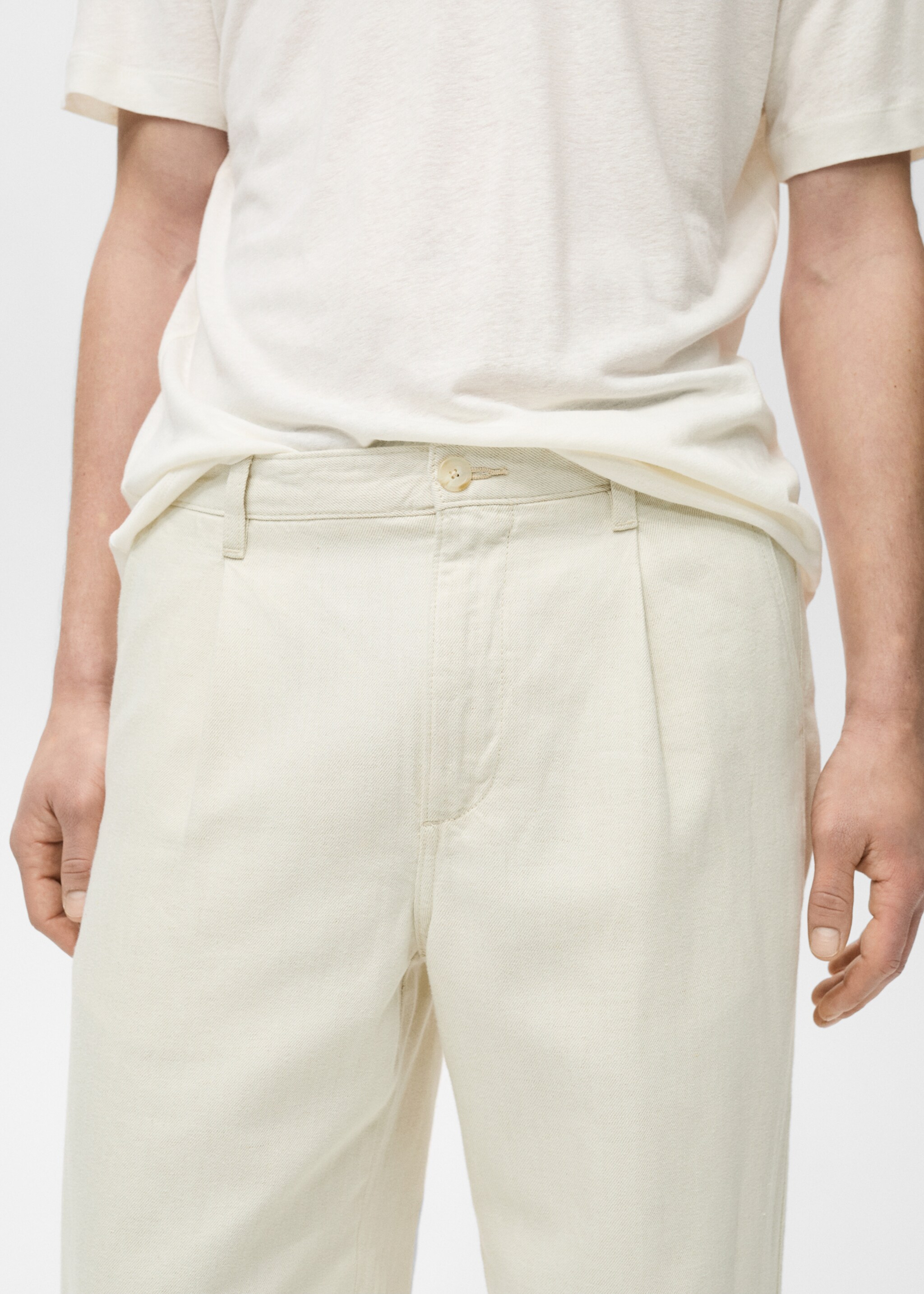 Linen-blend regular-fit pleated jeans - Details of the article 1