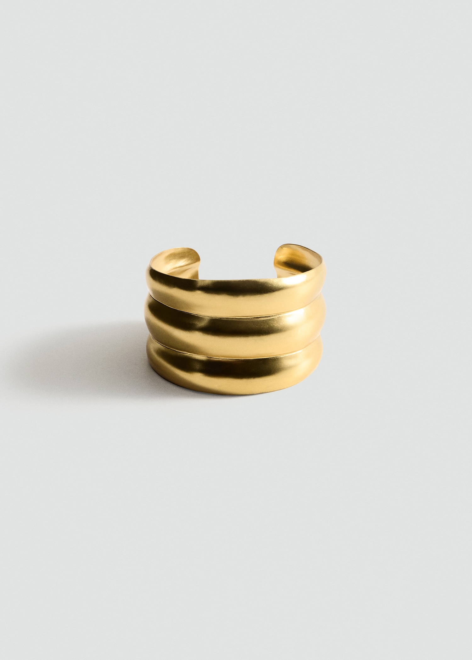 Rigid bracelet with relief - Article without model