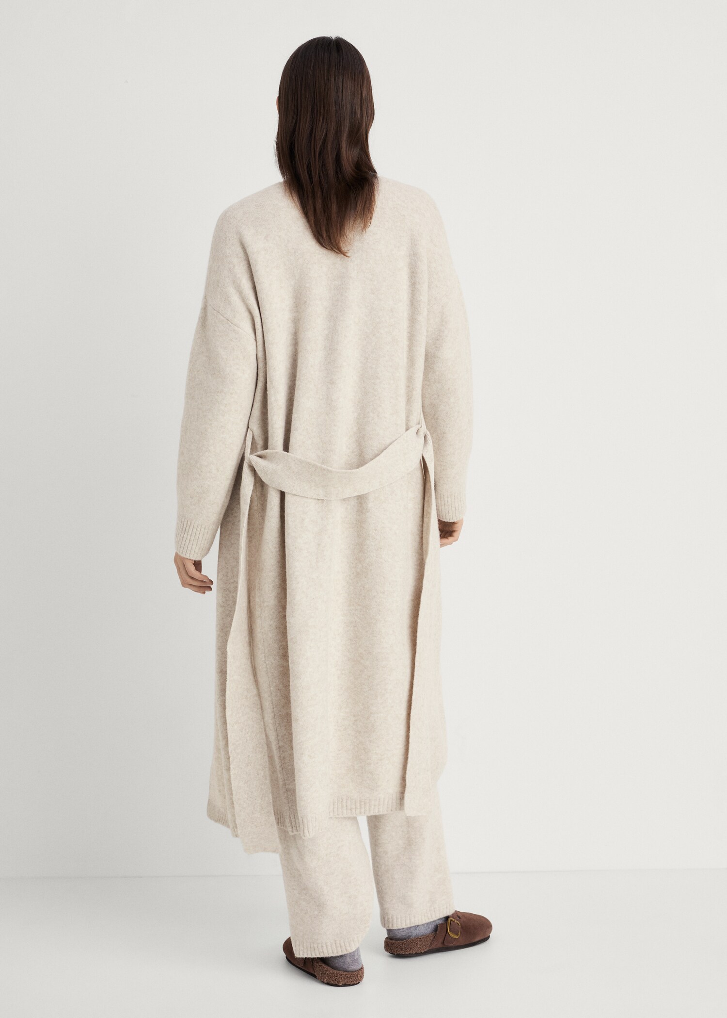 Long knitted cardigan - Reverse of the article