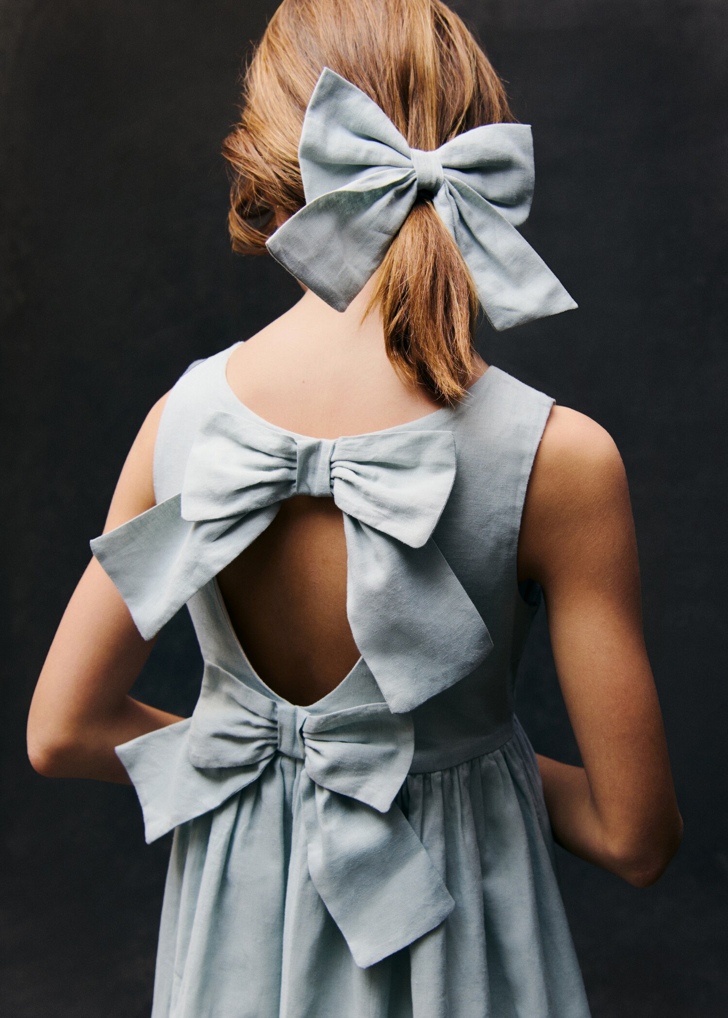 Vestido lino lazos - Plano general