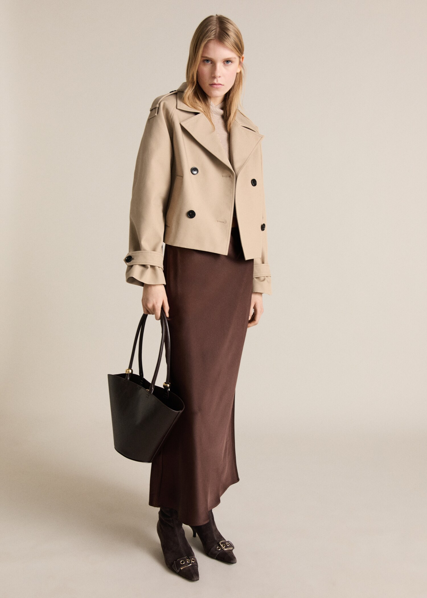 Cotton double-breasted cropped trench coat - General plane