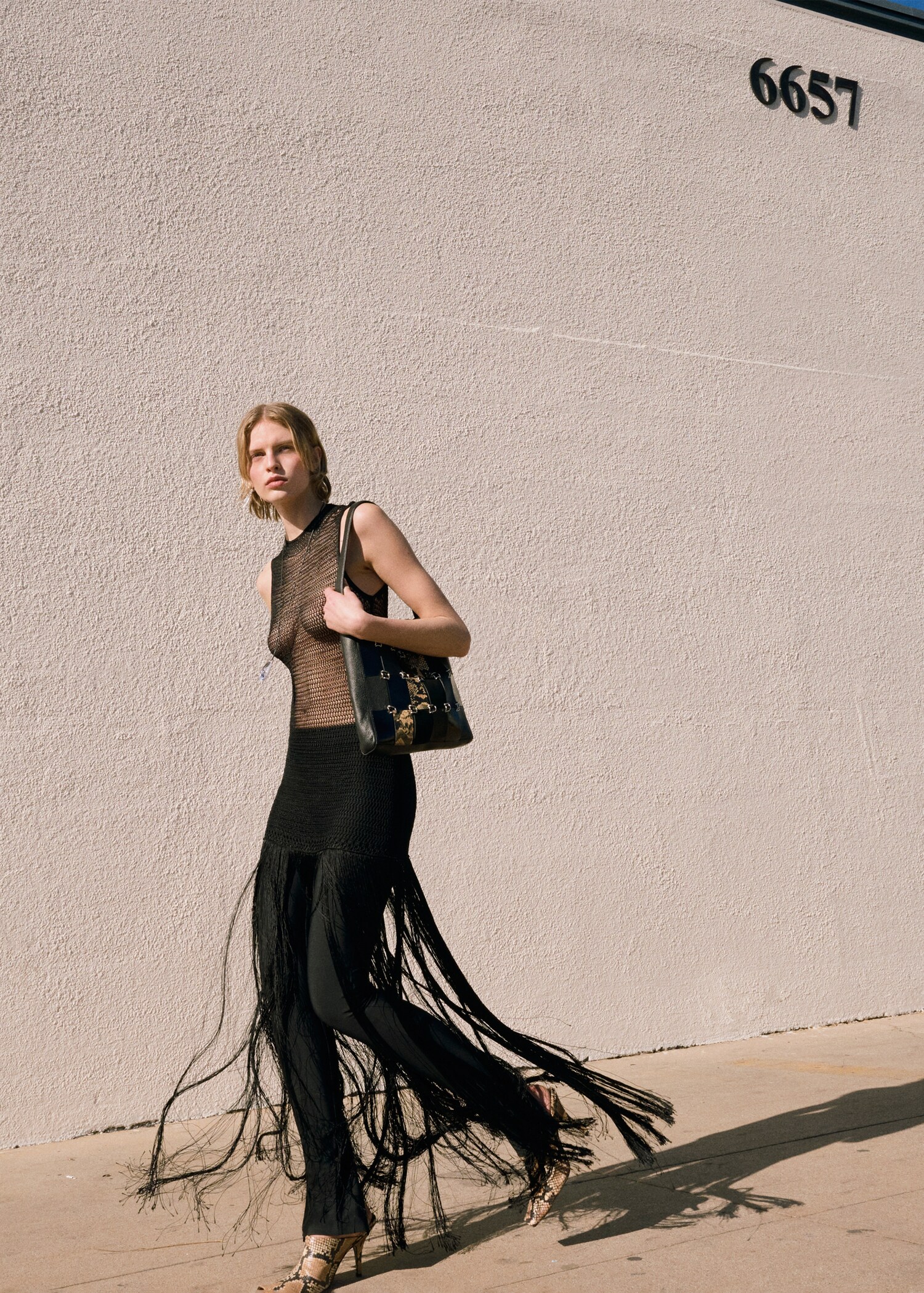 Openwork knit dress with fringes - Details of the article 6