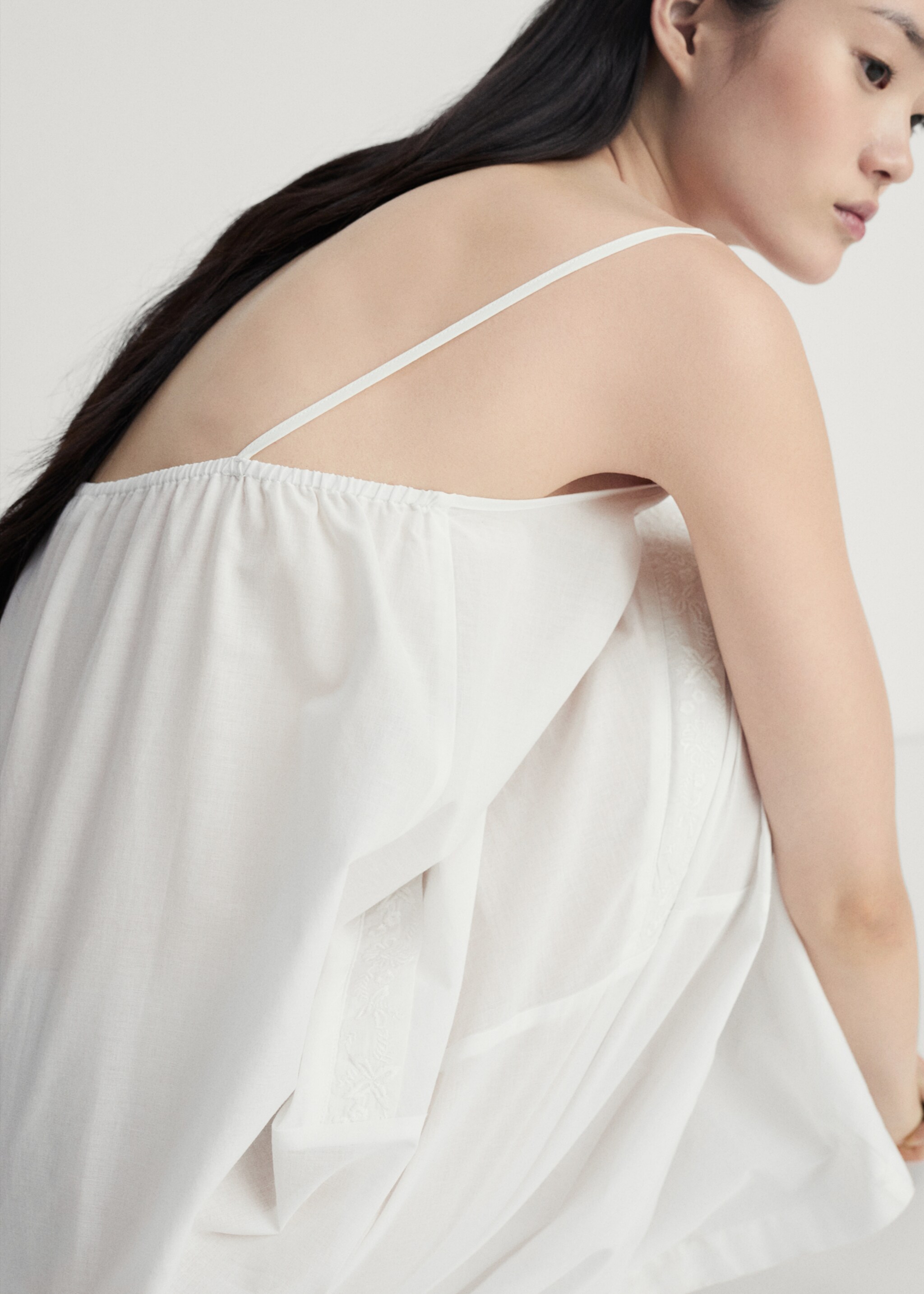 Cotton spaghetti-strap nightgown - Details of the article 2