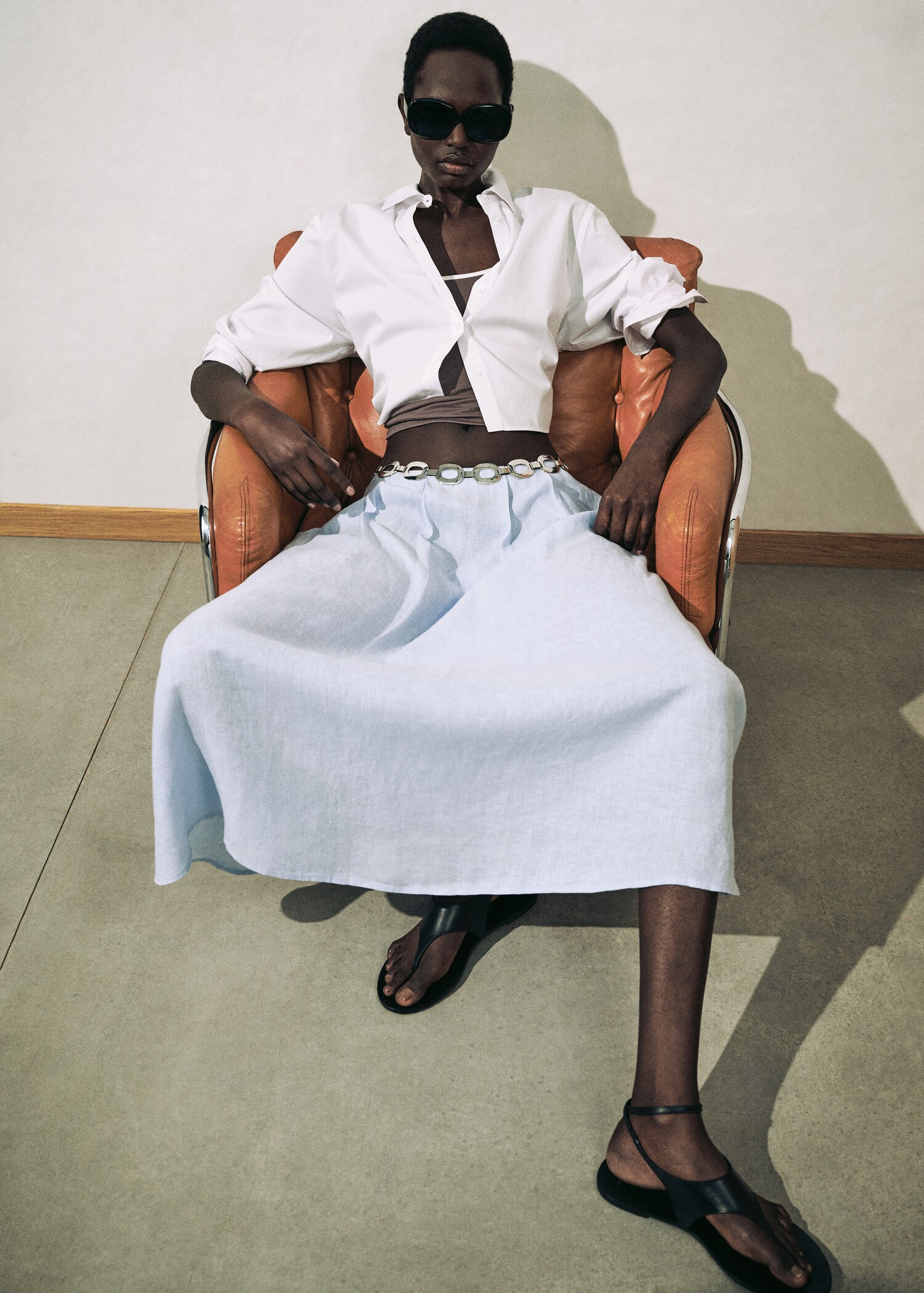 Linent skirt with pleat detail - Details of the article 7