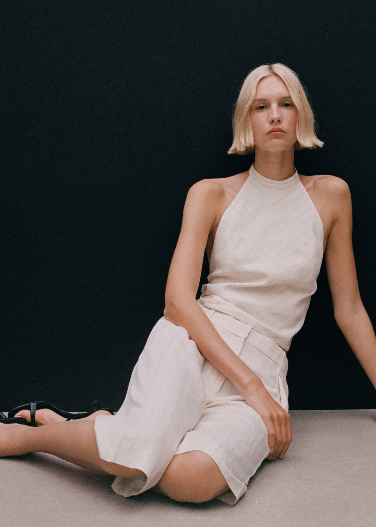 Striped linen-blend halter-neck top - Details of the article 6