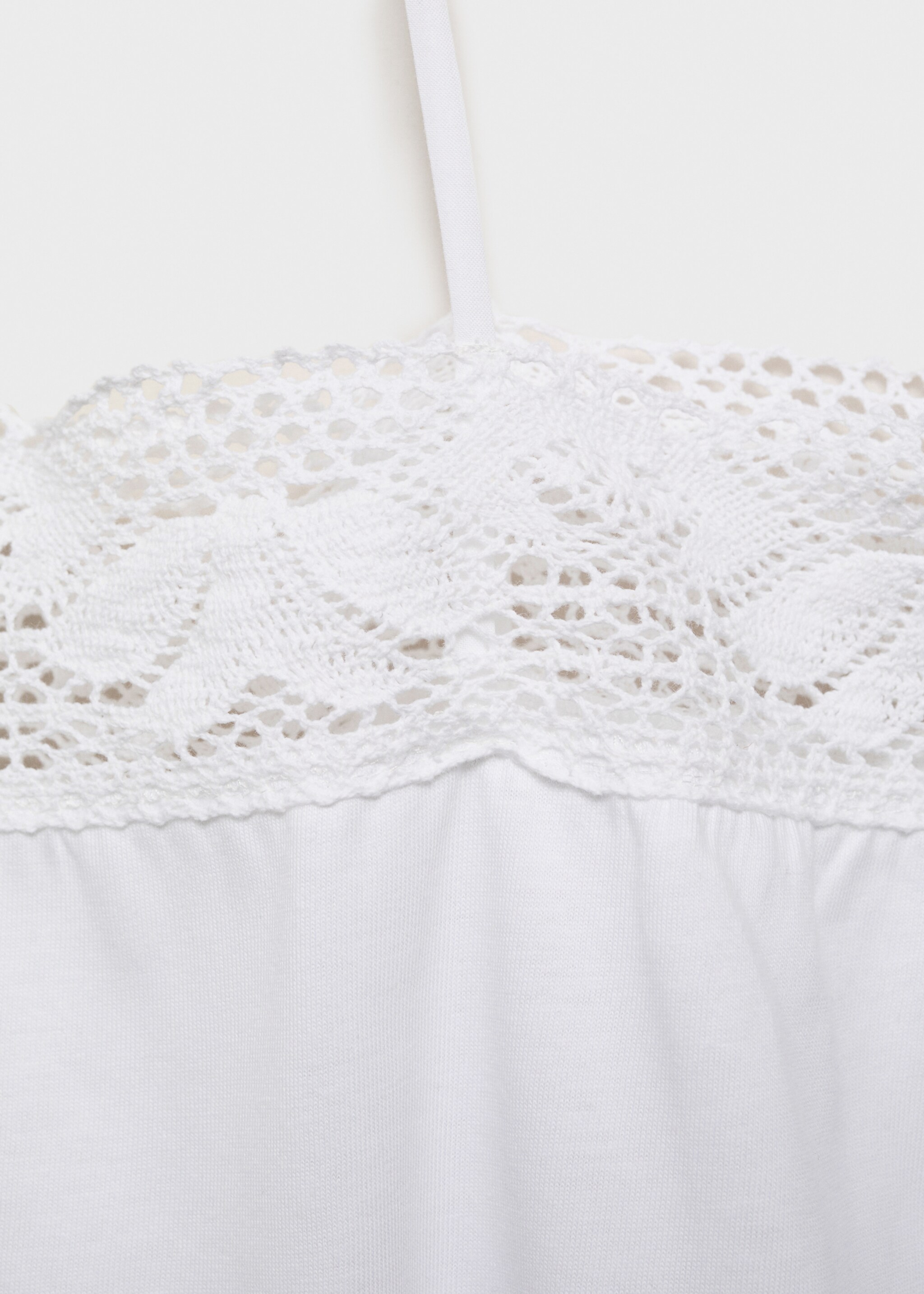 Cotton top with lace detail - Details of the article 8