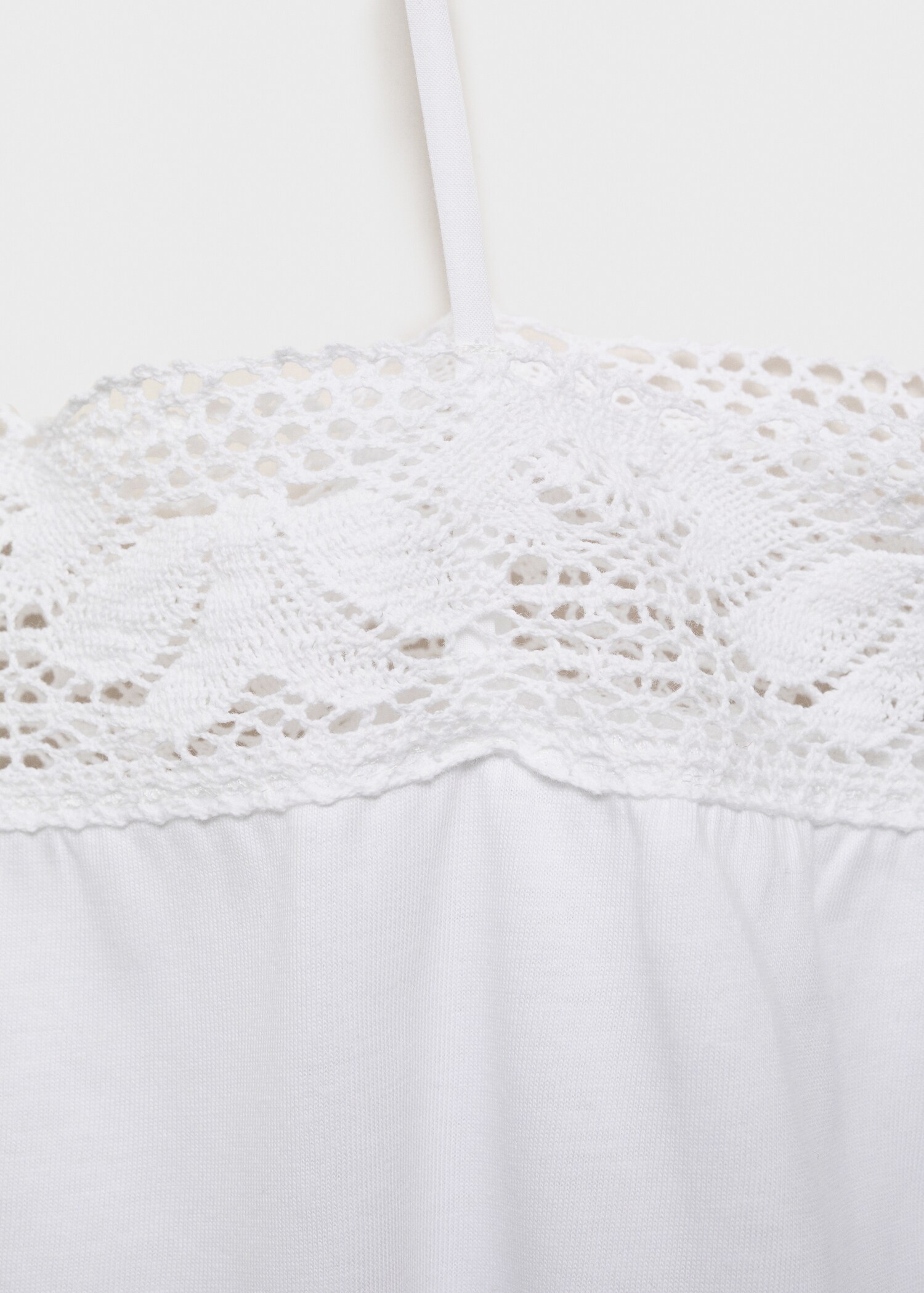 Cotton top with lace detail - Details of the article 8
