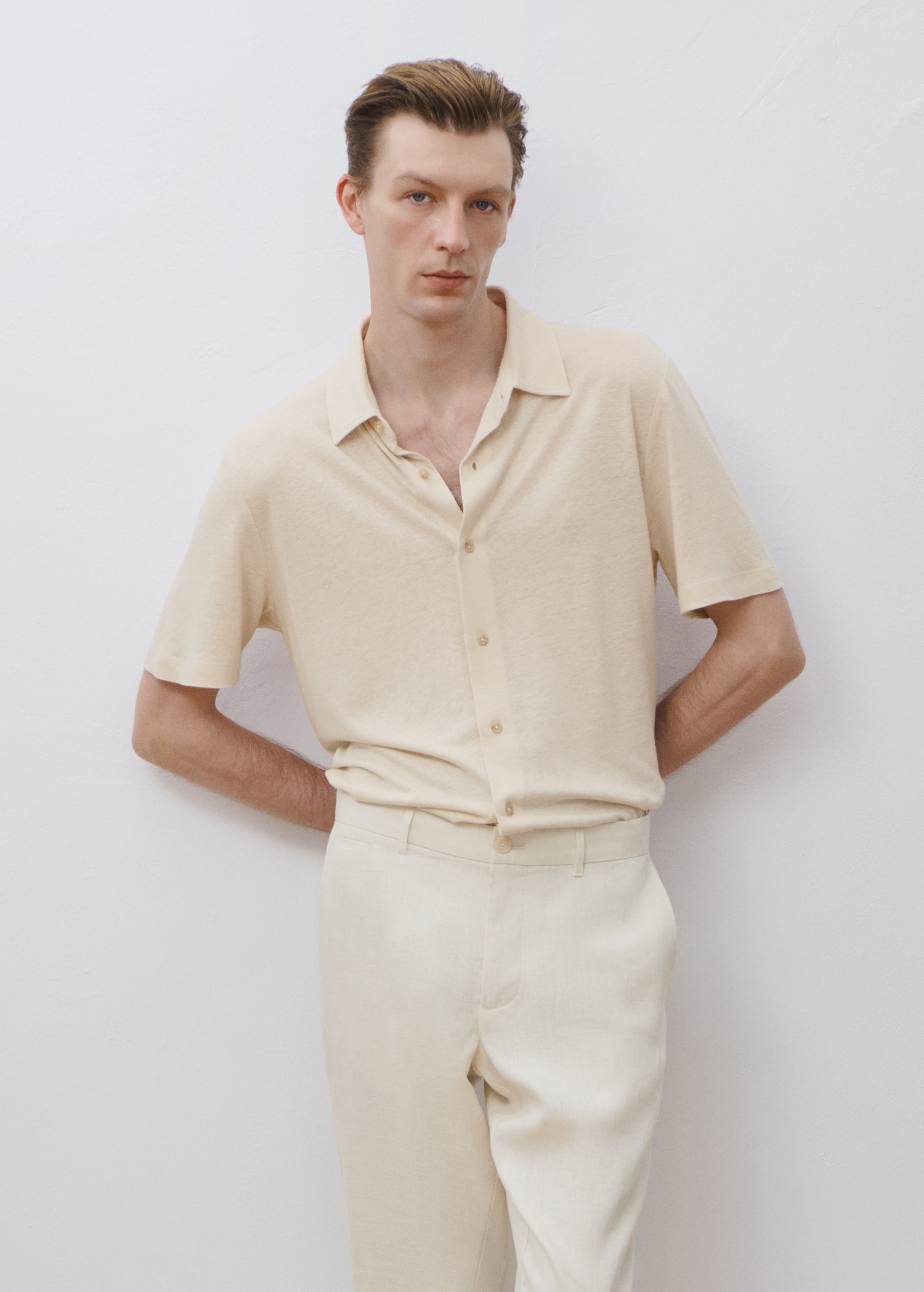 Regular-fit linen shirt - Details of the article 3