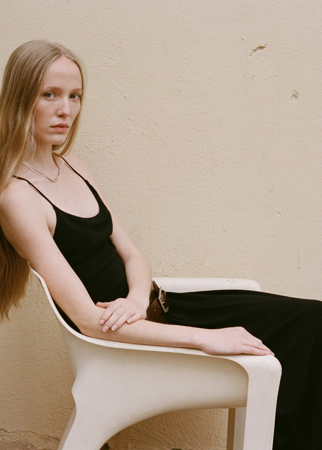 Cross-back knitted dress