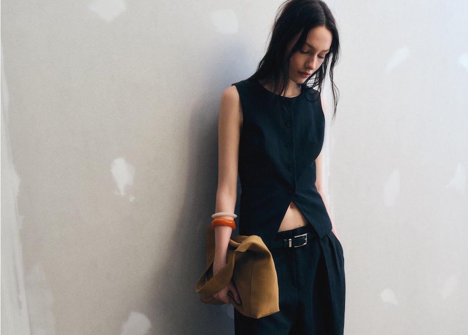 Look total black.