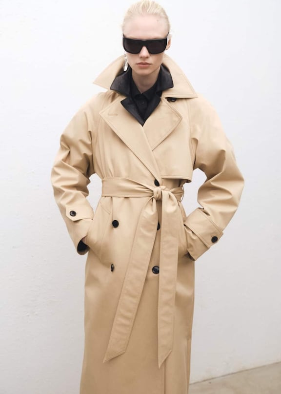Type of women's coats.