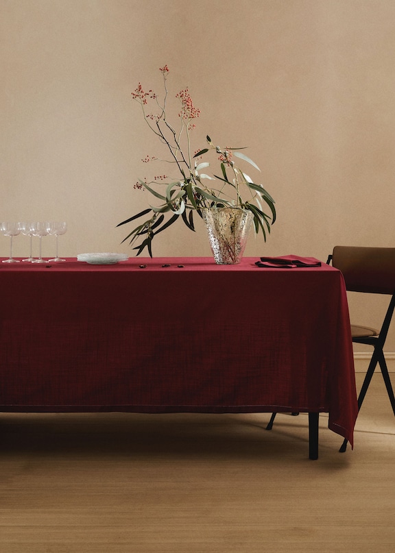 How to decorate the living room for Christmas.