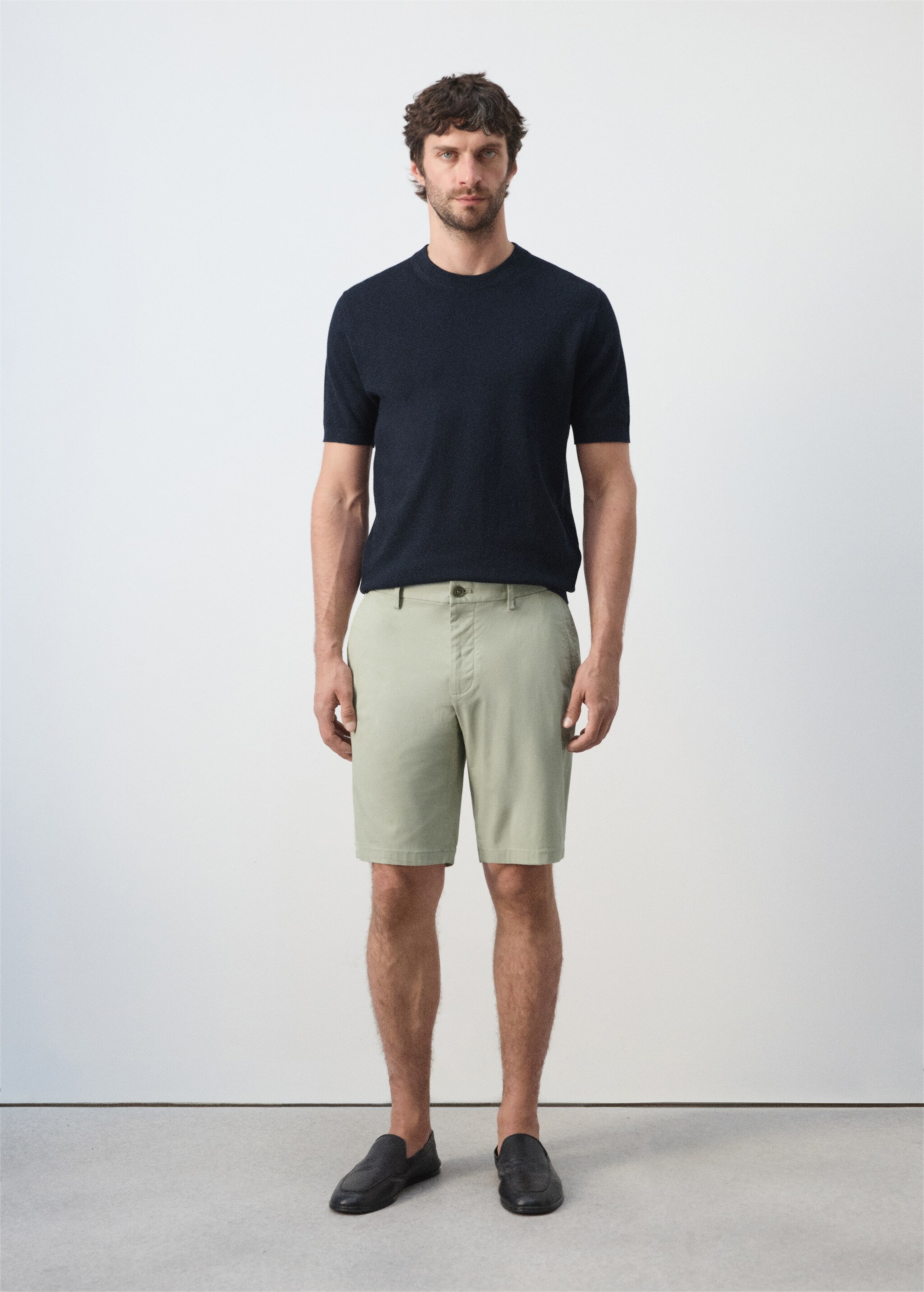 Rebajas en bermudas de hombre.