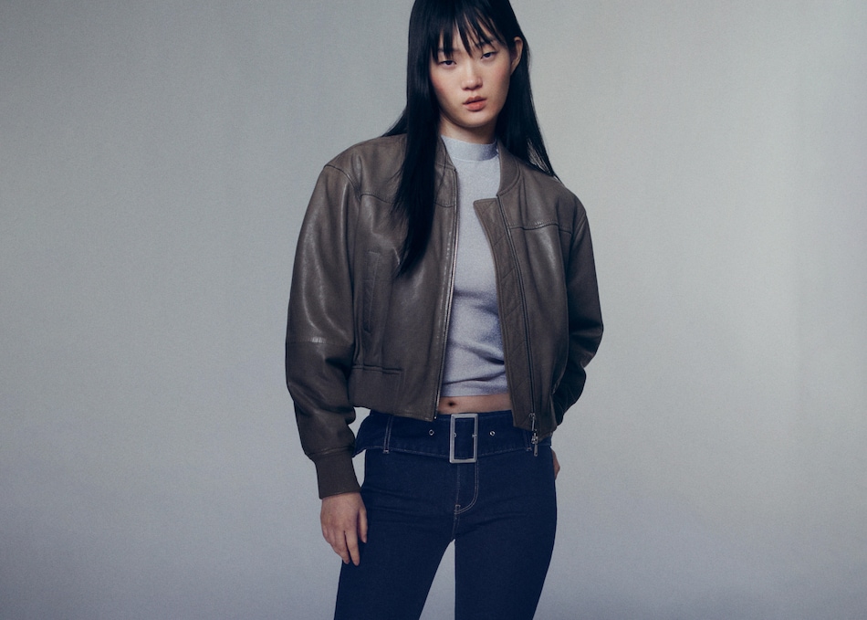 Woman wearing flared jeans