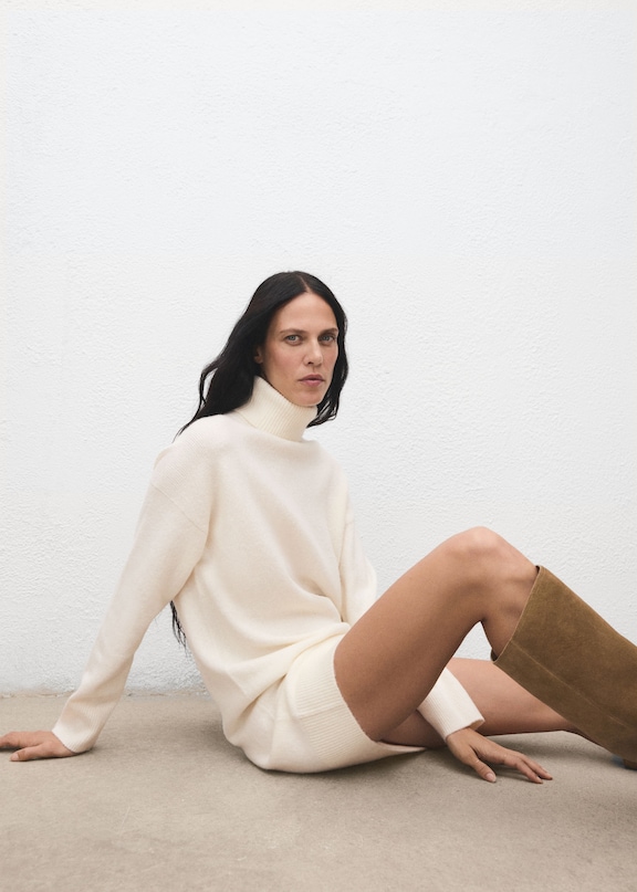 Women's Thanksgiving dress.