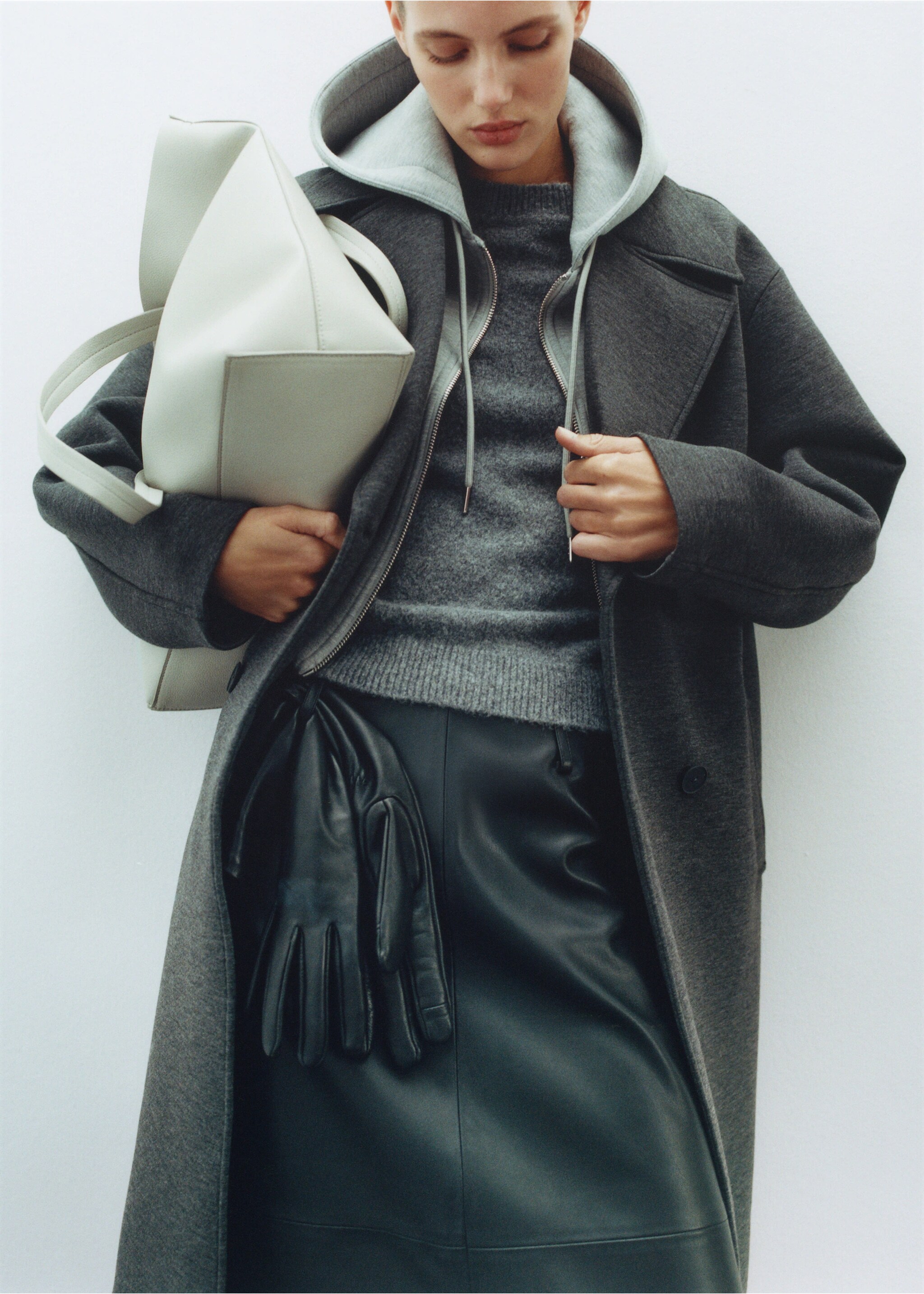 One of the best coats for the British winter: the grey coat.