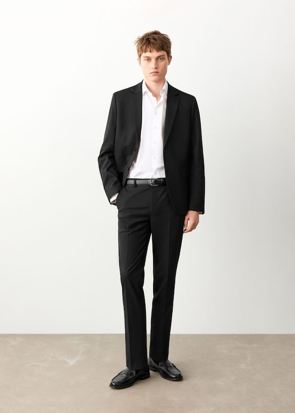 Cómo vestir para una graduacion universitaria hombre.